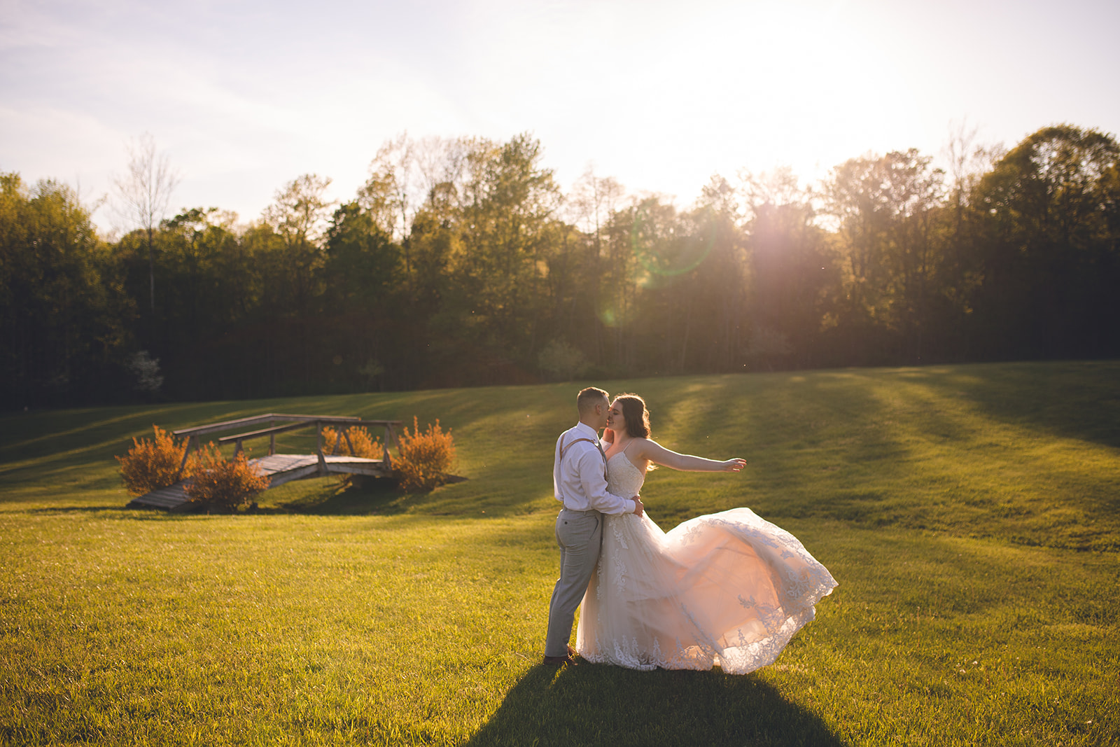 wedding, wedding pictures, bride, groom, sunset photos