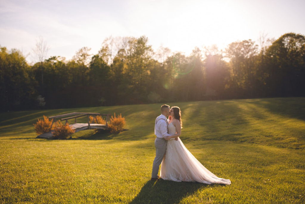 wedding, wedding pictures, bride, groom, sunset photos